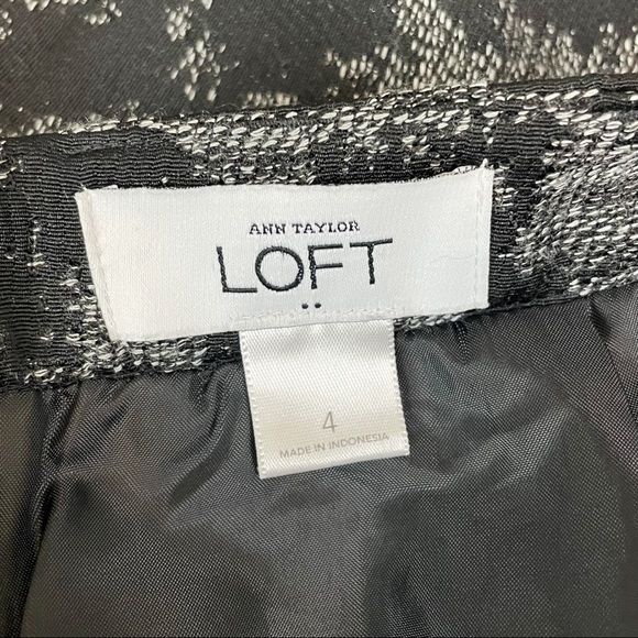 Ann Taylor LOFT Textured Abstract Pattern Skirt - Picture 8 of 11
